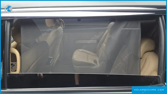 KIA CARNIVAL 9-SEATER NOBLESSE