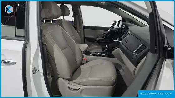 KIA CARNIVAL 9-SEATER LUXURY