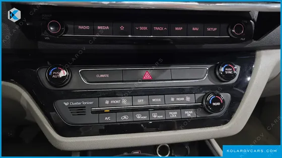 KIA CARNIVAL 9-SEATER LUXURY