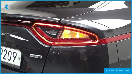 KIA STINGER 2.0 TURBO AWD