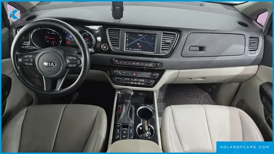 KIA CARNIVAL 9-SEATER NOBLESSE