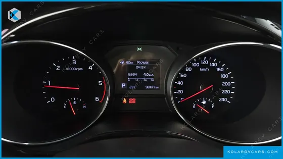 KIA CARNIVAL 9-SEATER NOBLESSE