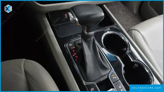 KIA CARNIVAL 9-SEATER NOBLESSE