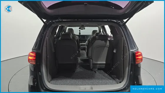 KIA CARNIVAL 9-SEATER NOBLESSE