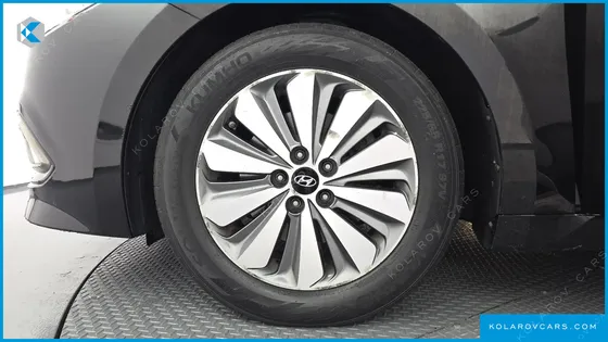 HYUNDAI GRANDEUR PREMIUM COLLECTION