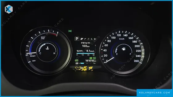 HYUNDAI GRANDEUR PREMIUM COLLECTION