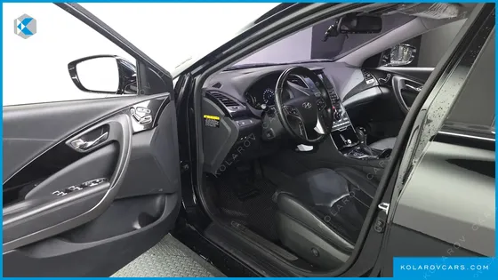 HYUNDAI GRANDEUR PREMIUM COLLECTION
