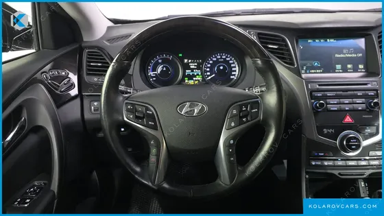 HYUNDAI GRANDEUR PREMIUM COLLECTION