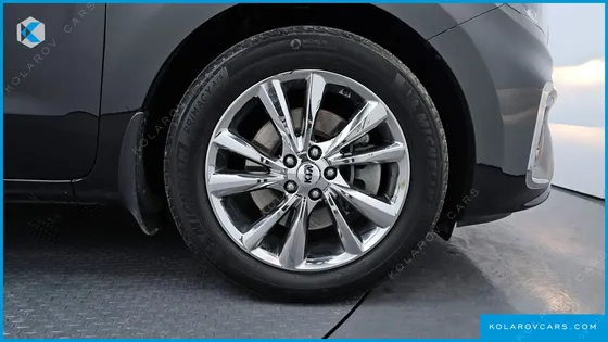 KIA CARNIVAL 9-SEATER PRSTIGE