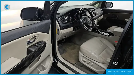 KIA CARNIVAL 9-SEATER PRSTIGE