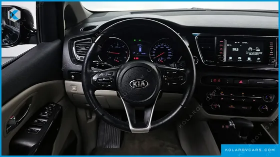 KIA CARNIVAL 9-SEATER PRSTIGE