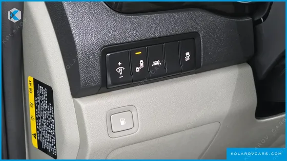 KIA CARNIVAL 9-SEATER NOBLESSE