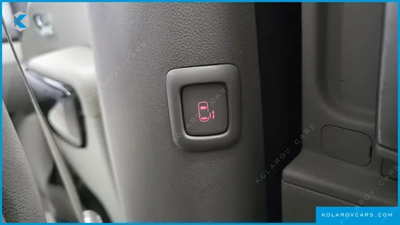 KIA CARNIVAL 11-SEATER PRESTIGE