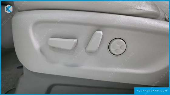 KIA CARNIVAL 11-SEATER PRESTIGE