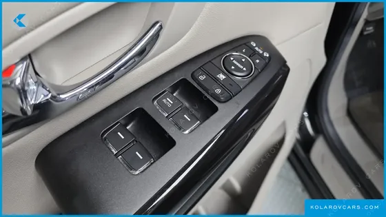 KIA CARNIVAL 11-SEATER PRESTIGE