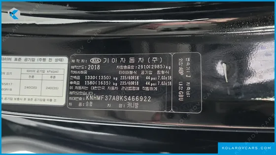 KIA CARNIVAL 11-SEATER PRESTIGE