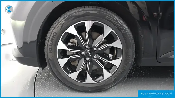 KIA CARNIVAL DIESEL 9-SEATER PRESTIGE