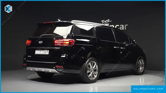 KIA CARNIVAL 9-SEATER PRSTIGE