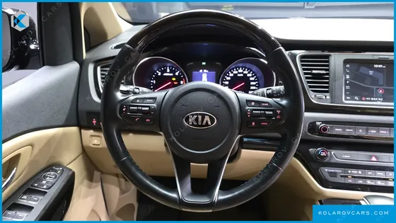 KIA CARNIVAL 9-SEATER PRSTIGE