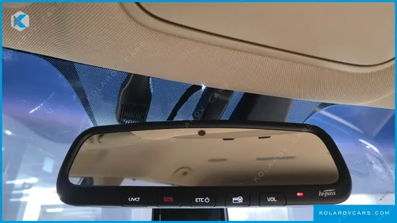KIA CARNIVAL 9-SEATER PRSTIGE