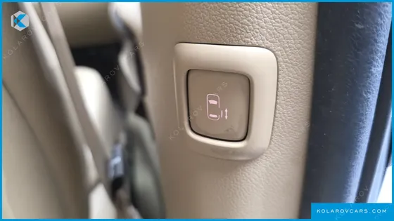KIA CARNIVAL 9-SEATER PRSTIGE