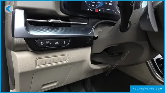 KIA CARNIVAL GASOLINE 9-SEATER HI-LIMOUSINE
