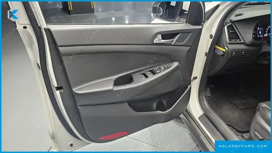 HYUNDAI TUCSON DIESEL 2.0 2WD