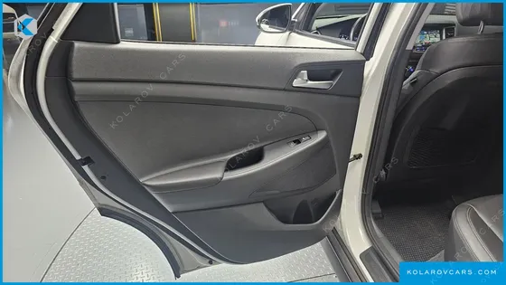 HYUNDAI TUCSON DIESEL 2.0 2WD