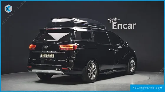 KIA CARNIVAL 7-SEATER LIMOUSINE