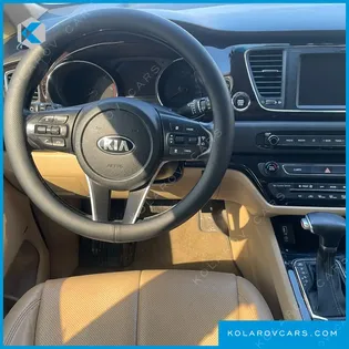 KIA CARNIVAL 7-SEATER LIMOUSINE