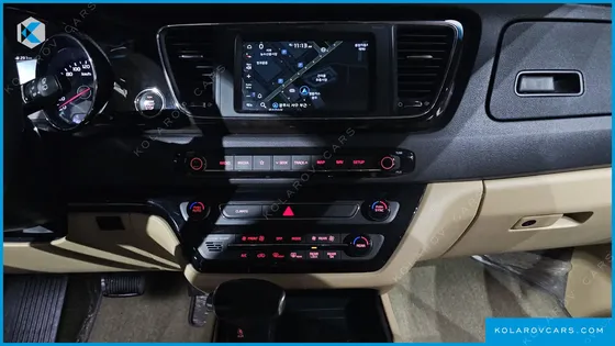 KIA CARNIVAL 7-SEATER LIMOUSINE