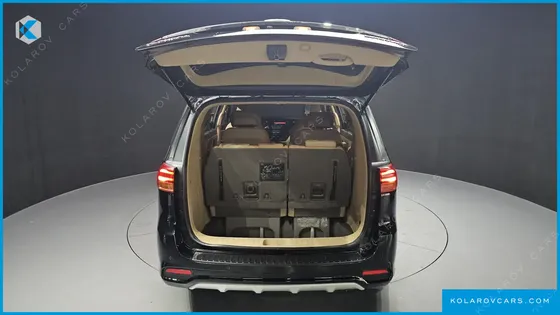 KIA CARNIVAL 7-SEATER LIMOUSINE