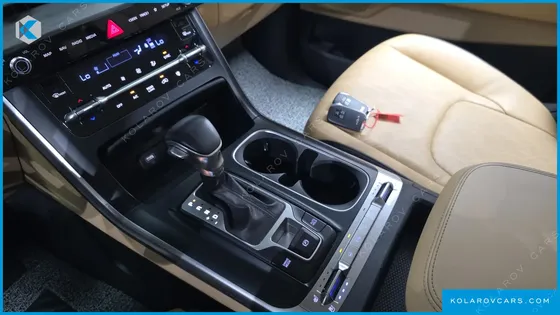 KIA CARNIVAL DIESEL 9-SEATER PRESTIGE