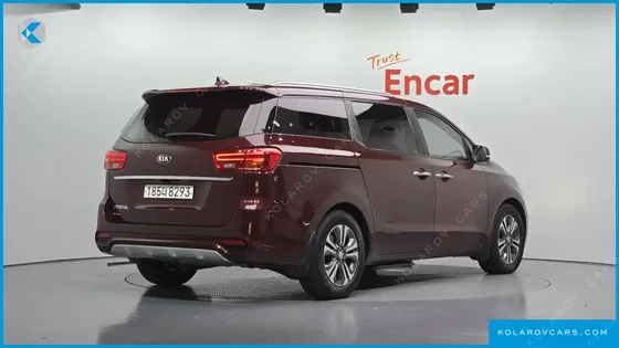 KIA CARNIVAL 9-SEATER LUXURY