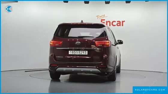 KIA CARNIVAL 9-SEATER LUXURY
