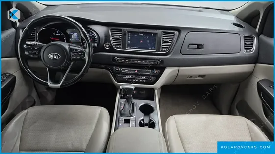KIA CARNIVAL 9-SEATER LUXURY