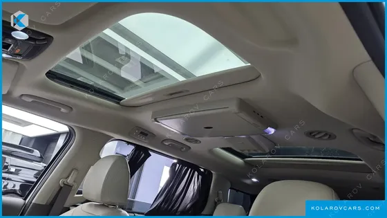 KIA CARNIVAL DIESEL 9-SEATER SIGNATURE