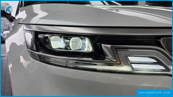 KIA CARNIVAL DIESEL 9-SEATER SIGNATURE
