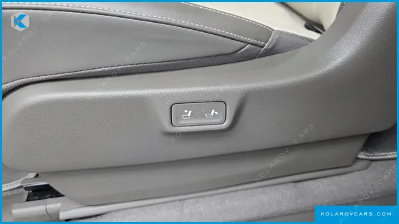 KIA CARNIVAL DIESEL 9-SEATER SIGNATURE