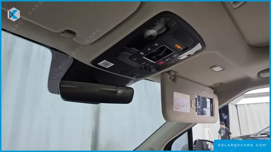 KIA CARNIVAL DIESEL 9-SEATER SIGNATURE