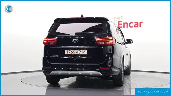 KIA CARNIVAL 9-SEATER LUXURY