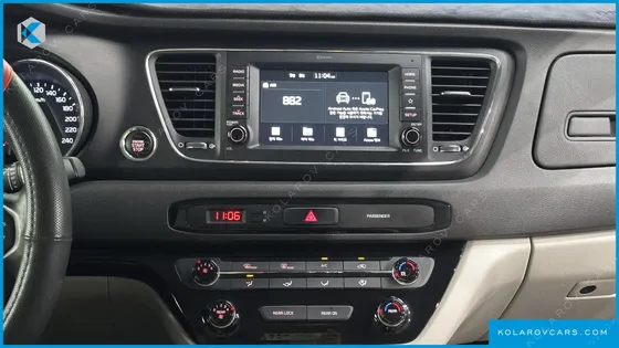 KIA CARNIVAL 9-SEATER LUXURY