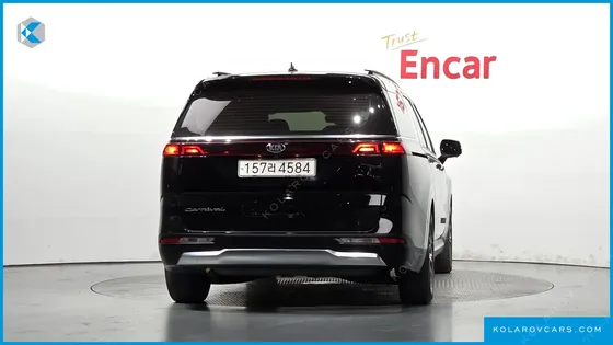 KIA CARNIVAL DIESEL 9-SEATER SIGNATURE