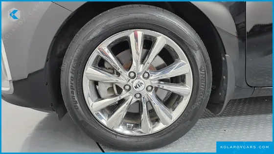 KIA CARNIVAL 9-SEATER NOBLESSE SPECIAL