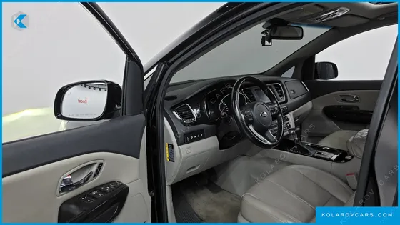 KIA CARNIVAL 9-SEATER NOBLESSE SPECIAL