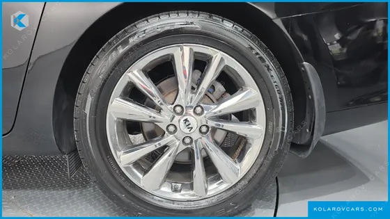 KIA CARNIVAL 9-SEATER NOBLESSE SPECIAL
