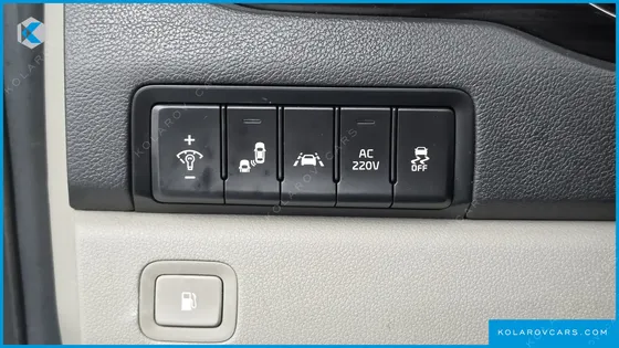 KIA CARNIVAL 9-SEATER NOBLESSE SPECIAL