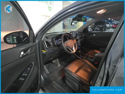 HYUNDAI TUCSON DIESEL 2.0 2WD