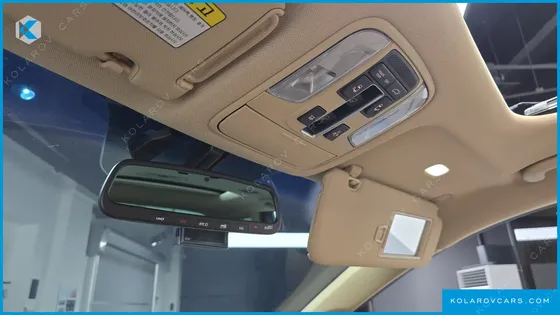 KIA CARNIVAL 9-SEATER NOBLESSE