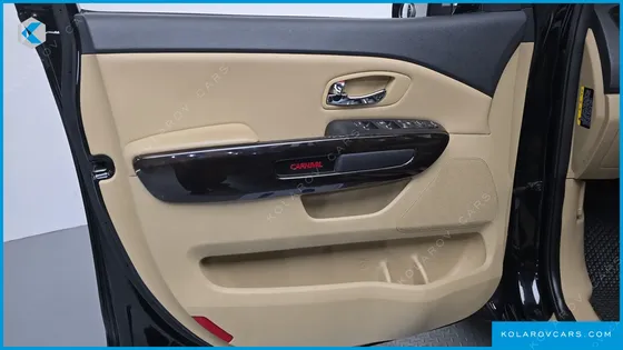 KIA CARNIVAL 9-SEATER NOBLESSE
